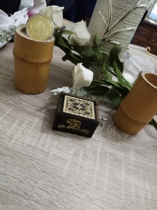 Cajita Música Jurassic Park+moneda(NUEVO)