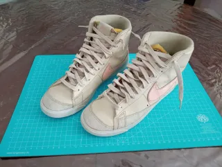 Deportivas Nike Beige y Rosa Talla...