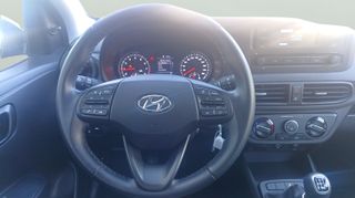 Hyundai i10 1.0 Essence 49 kW (67 CV)