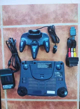 Nintendo 64 original PAL completa + mando oficial.