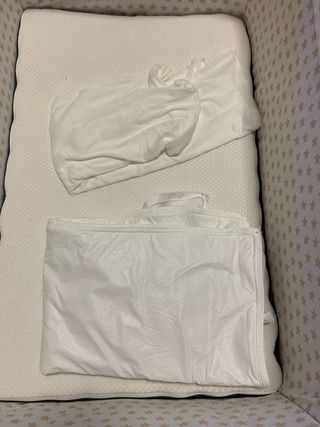 Minicuna con estrellas beige