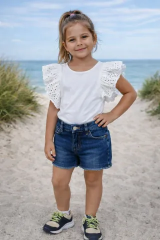 Body con volantes y shorts vaqueros