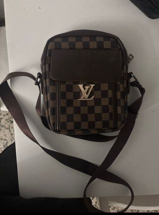 Bolso Louis Vuitton Marrón Dorado Hombre