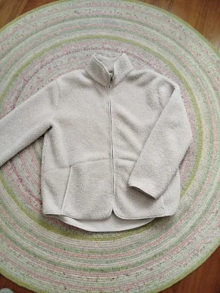 Chaqueta borreguillo oysho Talla L Beige