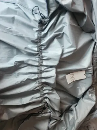 Chaqueta impermeable reflectante Zara Talla M
