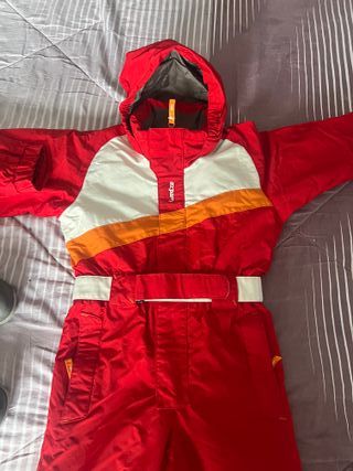 Traje Nieve Talla 6 y Botas Talla 30-31