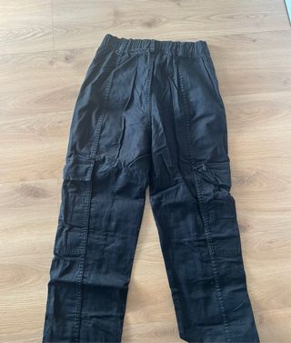 Pantalón cargo Bershka negro mujer T.38