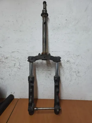 Tija horquilla Yamaha XMAX 400 (2014-2016)