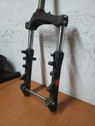 Tija horquilla Yamaha XMAX 400 (2014-2016)