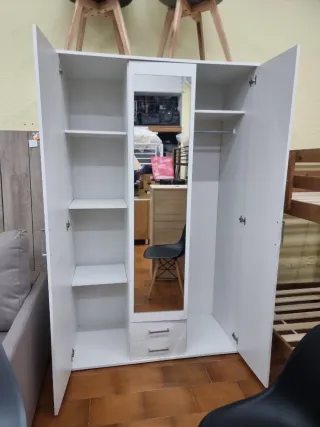 Armario 3 puertas con espejo