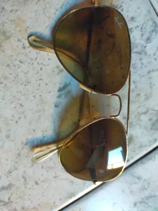 Gafas de sol Ray-Ban niño doradas