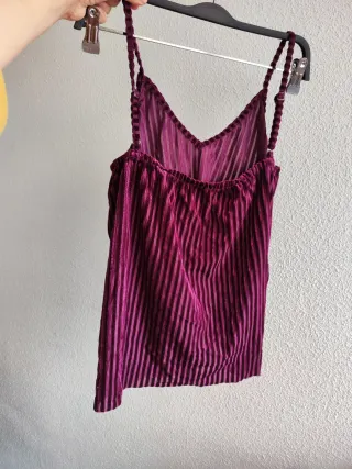 Camiseta tirantes burdeos