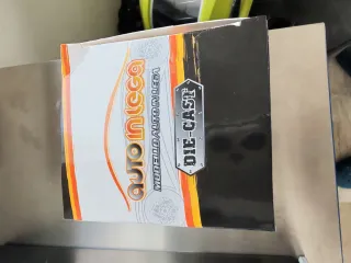 Modellino Auto sportiva in Lega  Die-Cast 1:32