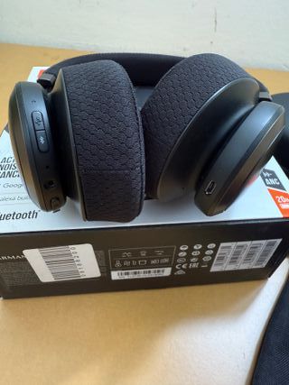 Auriculares JBL LIVE 650BTNC ANC