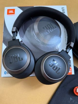 Auriculares JBL LIVE 650BTNC ANC