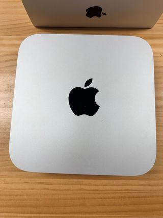 Apple Mac mini Intel Core i5 de doble núcleo.