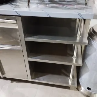 Mesa cafetera de acero inoxidable