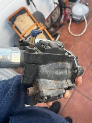 Bomba Gasoil inyeccion siemens 2.0hdi