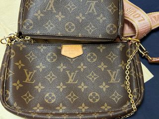 Bolso Louis Vuitton Pochette Marrón y Rosa