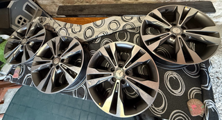 Llantas 18 Mercedes A447401440O ET52 7.5Jx18 H2