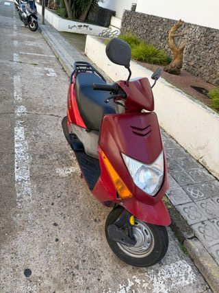 Honda Lead 100 Roja