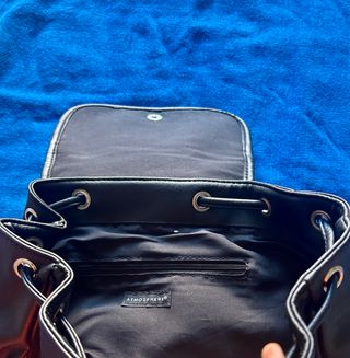 Mochila Negra Nueva Bolsillos Frontales