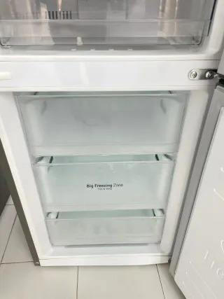 OFerta Nevera LG Combi golpes de la puerta