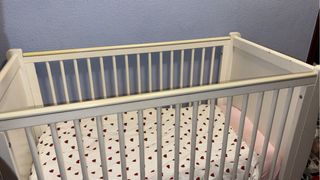 Cuna blanca con colchón