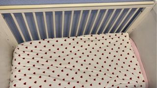 Cuna blanca con colchón