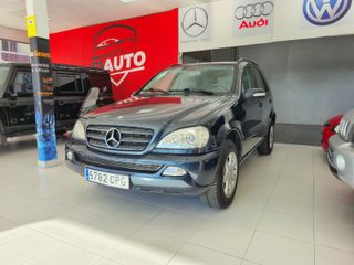 Mercedes-Benz Clase M 4x4 espaciosa
