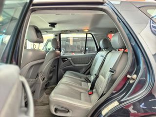 Mercedes-Benz Clase M 4x4 espaciosa