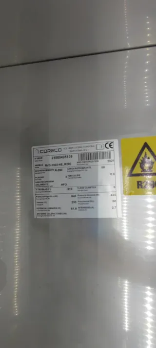 Nevera Coreco RVC-1302-NE