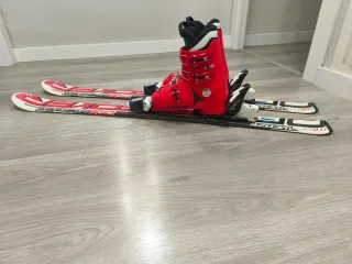 Botas y esquís de esquí