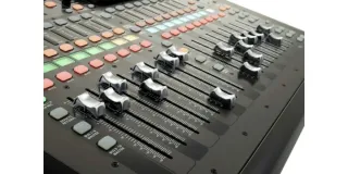 Behringer X32 Compact Mesa Mezclas