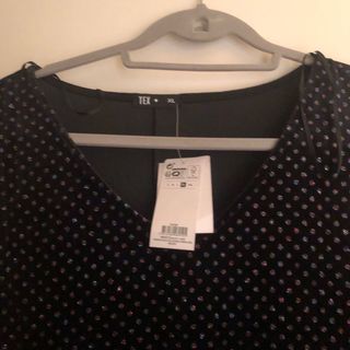 Vestido negro con brillos