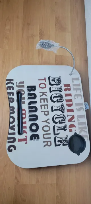 Tavolo portatile per computer con luce