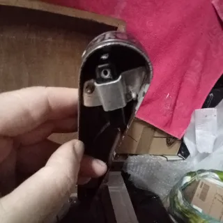 Antiguo tocadiscos de madera