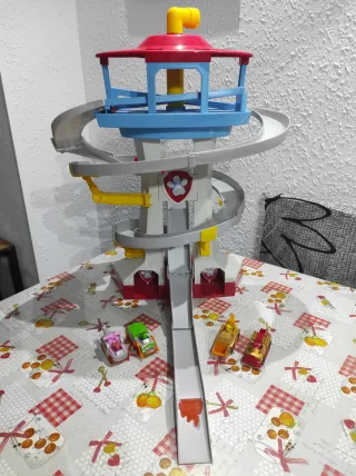 Torre de Control Patrulla Canina + 4 vehículos.