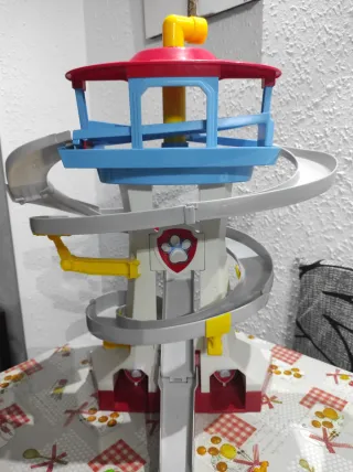 Torre de Control Patrulla Canina + 4 vehículos.