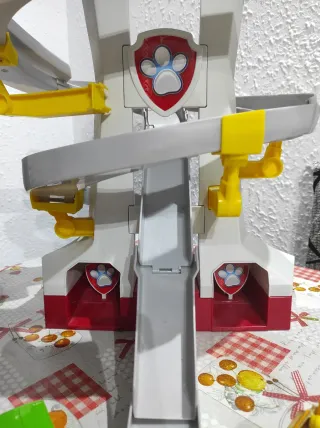 Torre de Control Patrulla Canina + 4 vehículos.