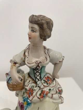2 Figuras de Porcelana
