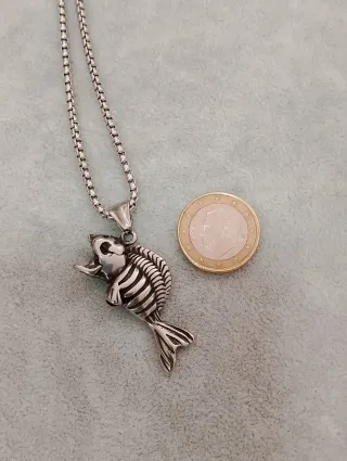 Collare uomo in acciaio inossidabile con pesce scheletro