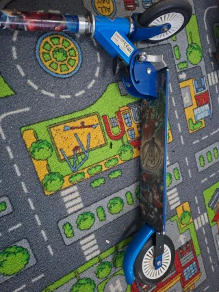 Patinete Superhéroes 4-11 años