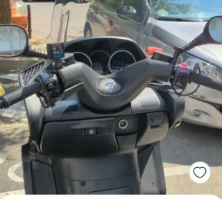 Yamaha Majesty 400 .