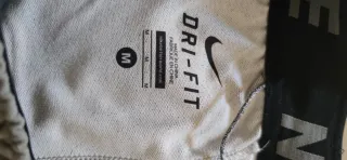 Pantalón Chándal Nike ,caqui claro ,Talla M, suave