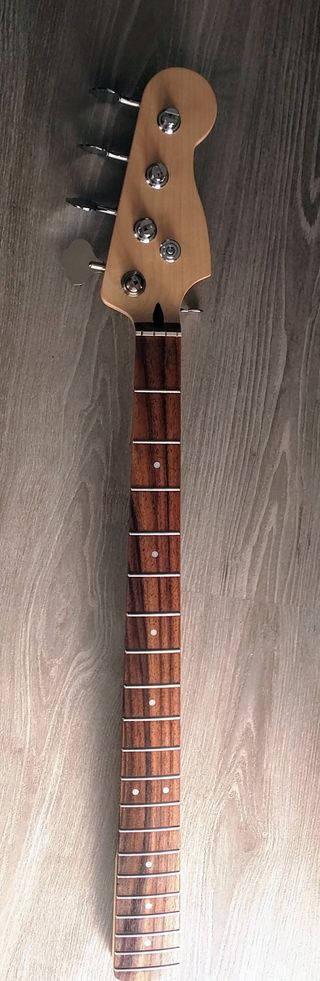Mástil Bajo Eléctrico + Clavijas + D-Tuner