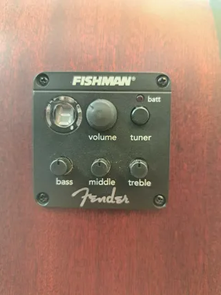 Guitarra Fender CD-100 para zurdos