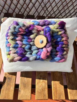 Bufanda preciosa y original tejida a mano