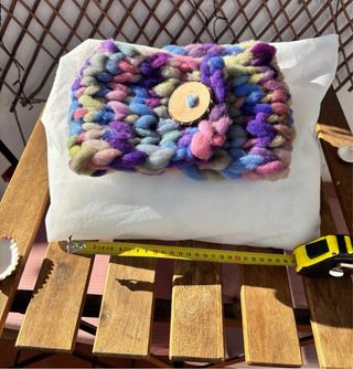 Bufanda preciosa y original tejida a mano