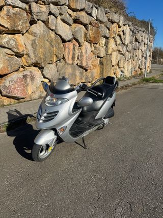Kymco Super Dink 150